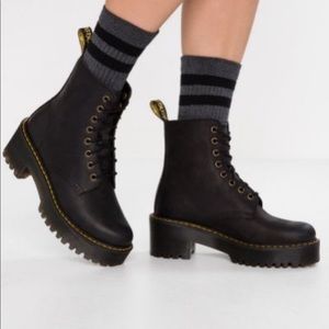 Dr. Martens Shriver Hi 8-Eye Platform Boot - Black